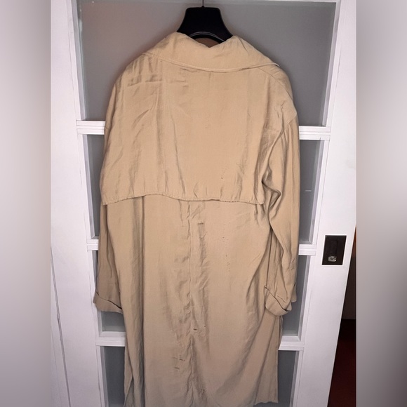 Zara lightweight trench coat, size small. Beige - Picture 1 of 4